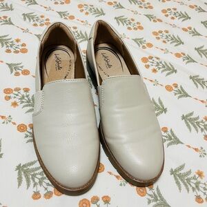 LifeStride Almond Loafers